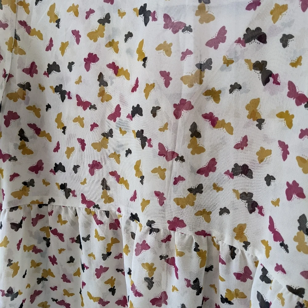 Cute Spring top! - Picture 3 of 4